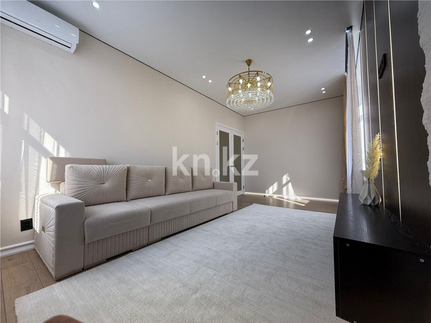 Продажа 2-комнатной квартиры, 65 м² в Караганде