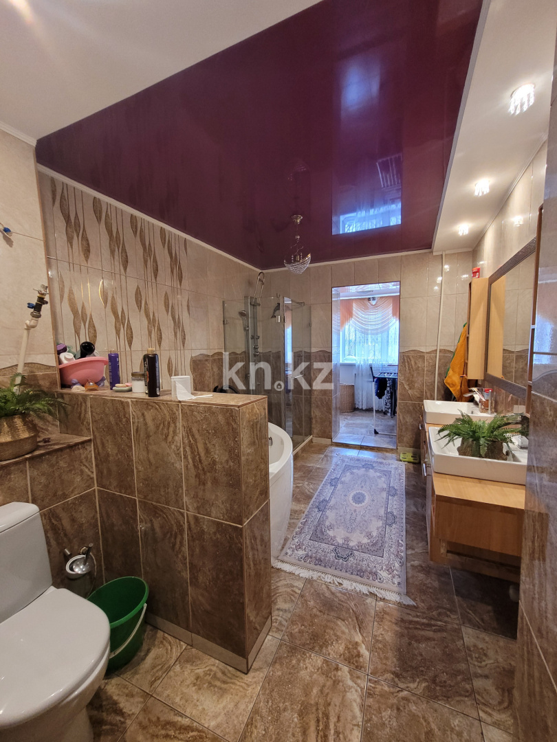 Продажа 3-комнатной квартиры, 114 м², мкр-н Степной-1, дом  17 - Продажа  трехкомнатных квартир в Караганде с фото фото 16 из 16