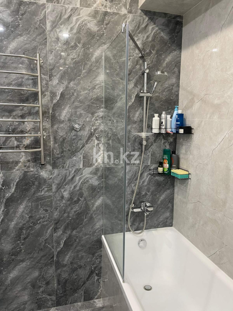 Продажа 2-комнатной квартиры, 74.1 м², ул. Бегалина в Алматы - фото 18