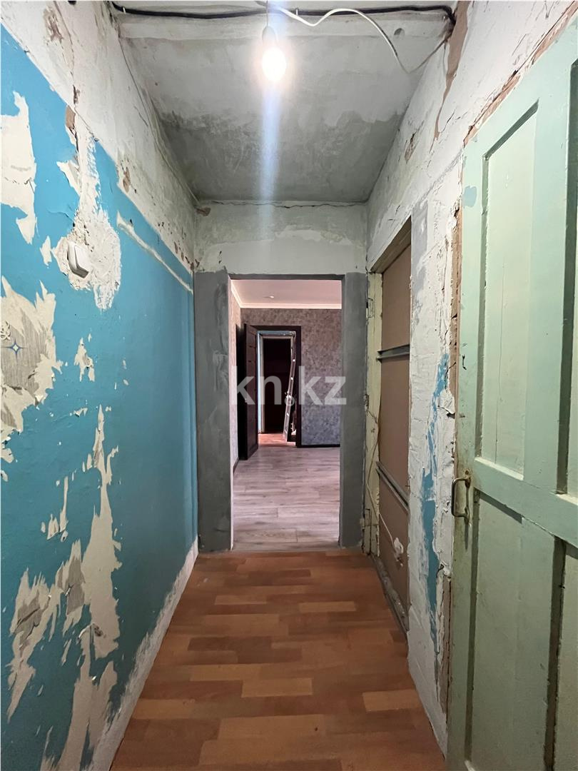 Продажа 3-комнатной квартиры, 56 м², мкр-н 12 в Караганде - фото 11
