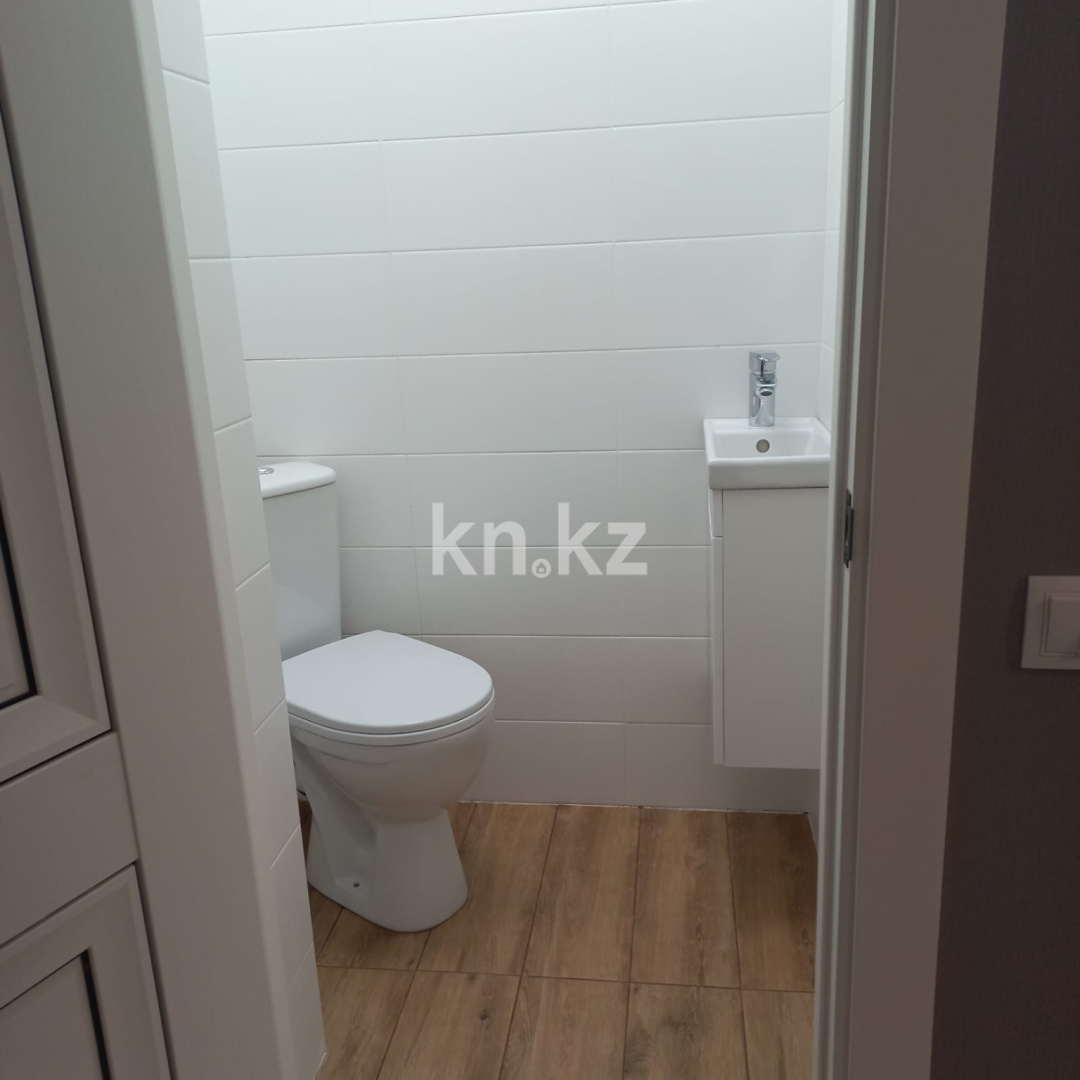 Продажа 2-комнатной квартиры, 43 м², ул. Муканова, дом  78/3 в Караганде - фото 18