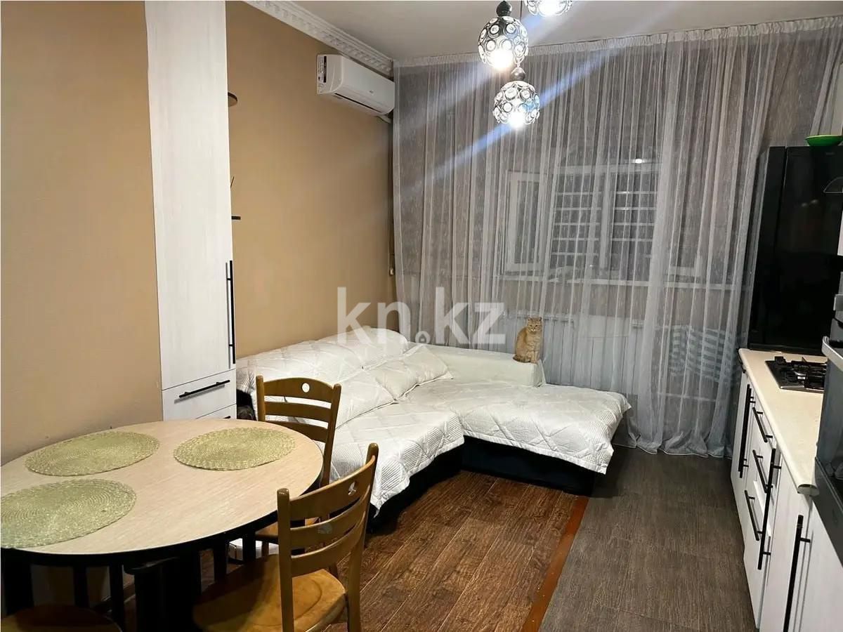 Продажа 3-комнатной квартиры, 62 м², мкр-н Аксай-2, дом  76 в Алматы