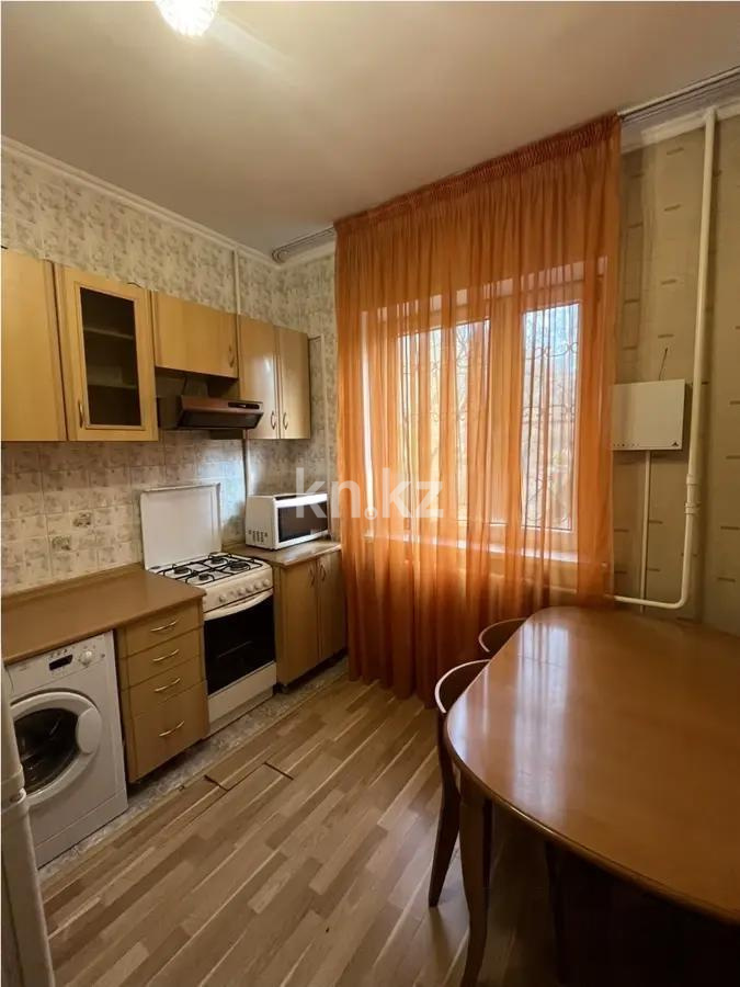 Продажа 1-комнатной квартиры, 40 м², ул. Толе би, дом  200 в Алматы - фото 2