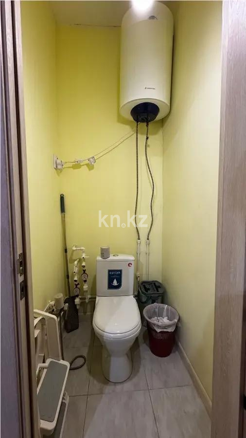 Продажа 3-комнатной квартиры, 75 м², пр. Шахтеров, дом  52Б в Караганде - фото 7