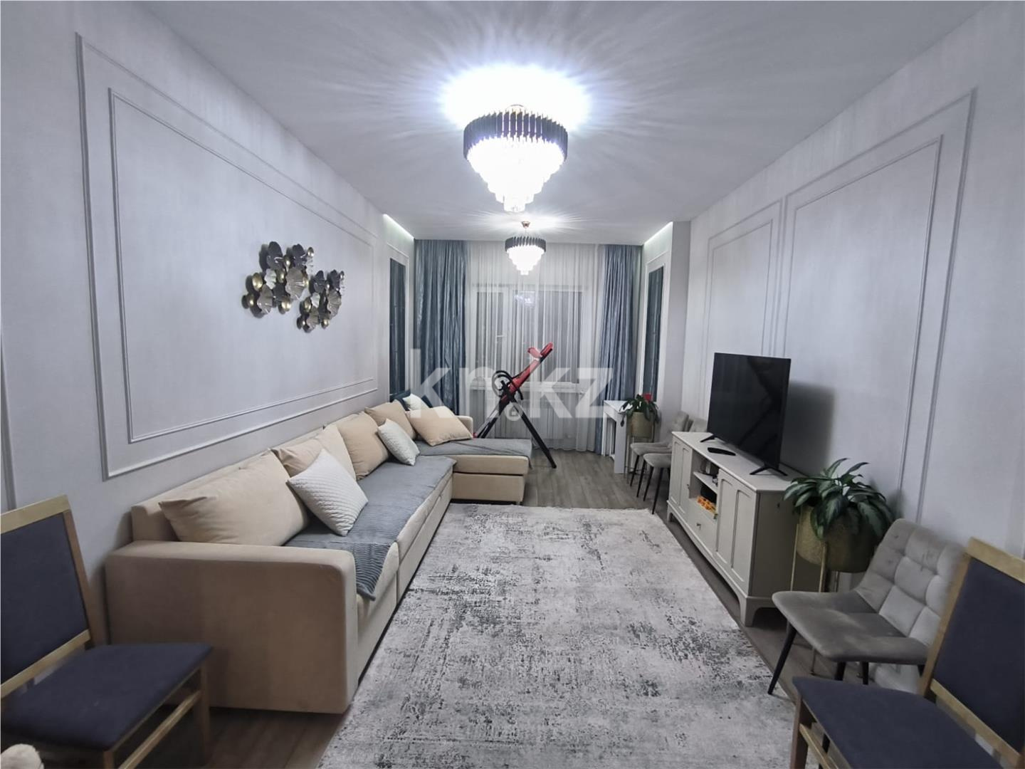 Продажа 2-комнатной квартиры, 62 м², пр. Шахтеров - Продажа  двухкомнатных квартир в Караганде фото 1 из 12