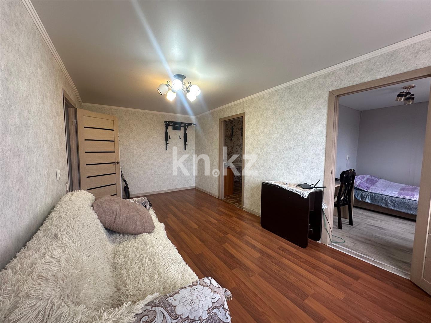 Продажа 4-комнатной квартиры, 64 м², пр. Назарбаева - Продажа квартир в Караганде фото 1 из 10