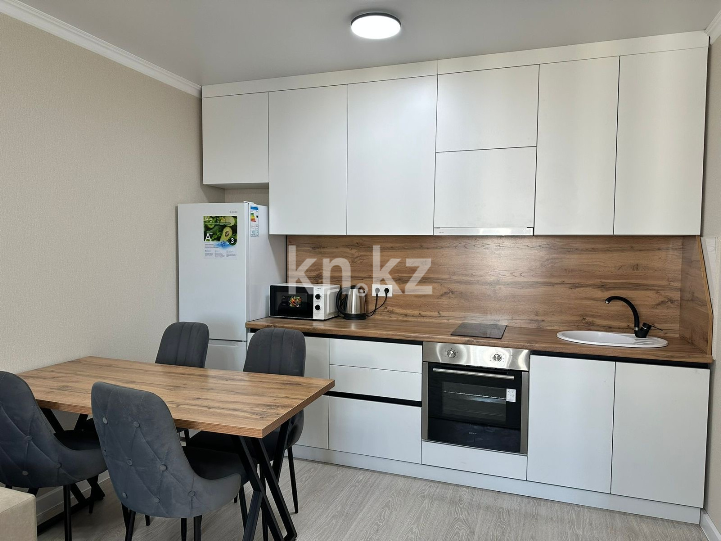 Аренда 2-комнатной квартиры, 45 м², ул. Е-509, дом  11 - пр. Улы Дала - Аренда квартир помесячно в Казахстане фото 1 из 7