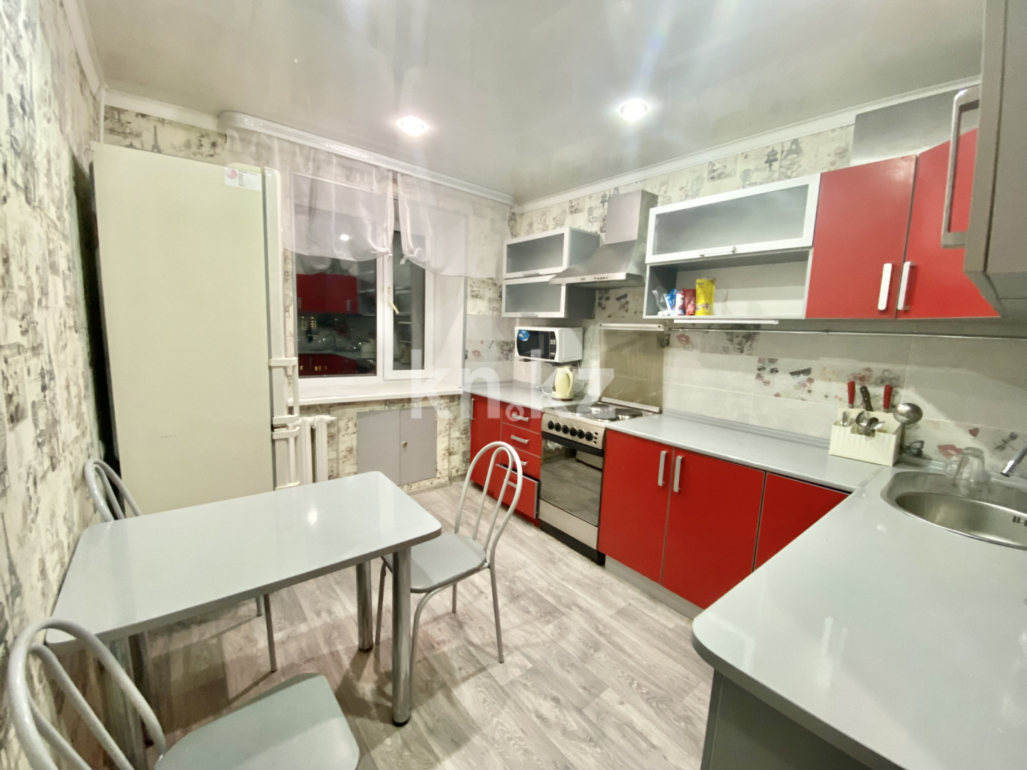 Продажа 3-комнатной квартиры, 64 м², ул. Гапеева - Продажа  трехкомнатных квартир в Караганде фото 12 из 18