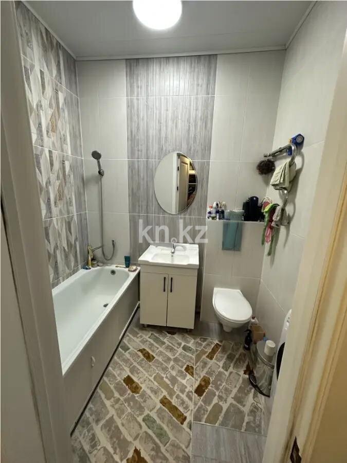 Продажа 2-комнатной квартиры, 46.9 м² в Алматы - фото 3