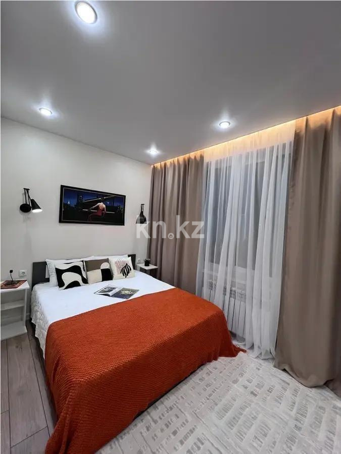 Продажа 2-комнатной квартиры, 57 м², ул. Туркестан, дом  4б стр в Астане