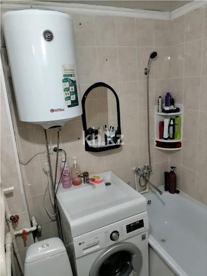 Продажа 2-комнатной квартиры, 43 м², мкр-н 13, дом  32 в Караганде - фото 4