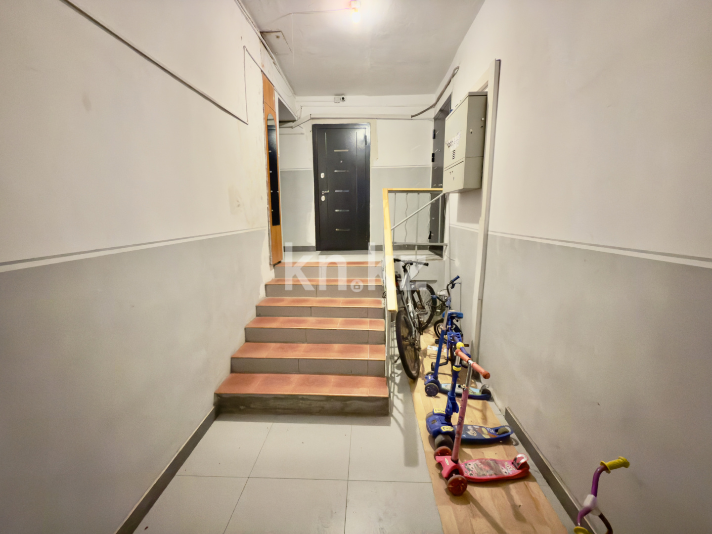 Продажа 2-комнатной квартиры, 46 м², пр. Республики, дом  4 - Продажа  двухкомнатных квартир в Караганде фото 14 из 19