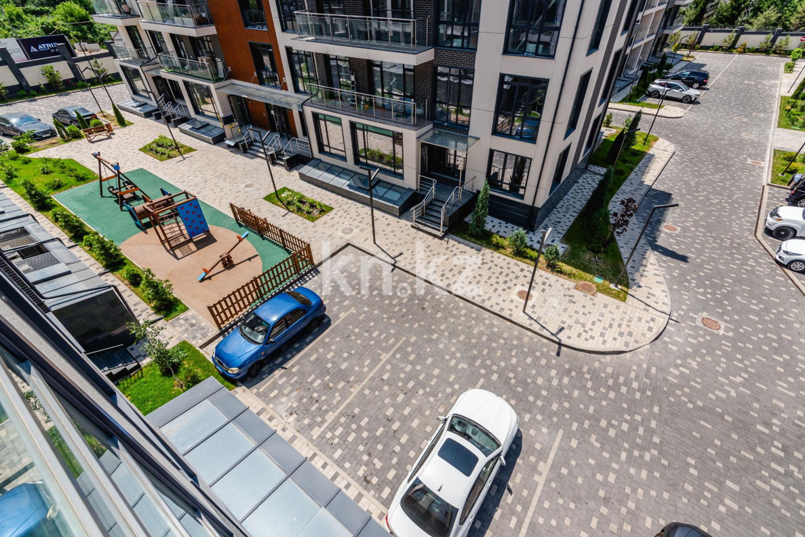 Продажа 4-комнатной квартиры, 220 м², ул. Жамакаева, дом  252 в Алматы - фото 7