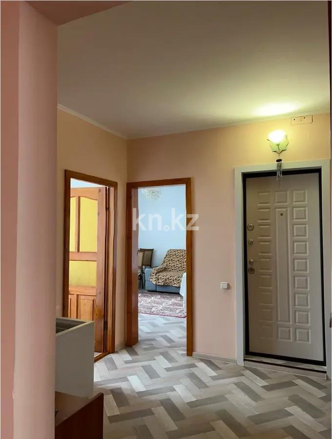 Продажа 3-комнатной квартиры, 64 м², мкр-н Голубые Пруды, дом  18 в Караганде - фото 9