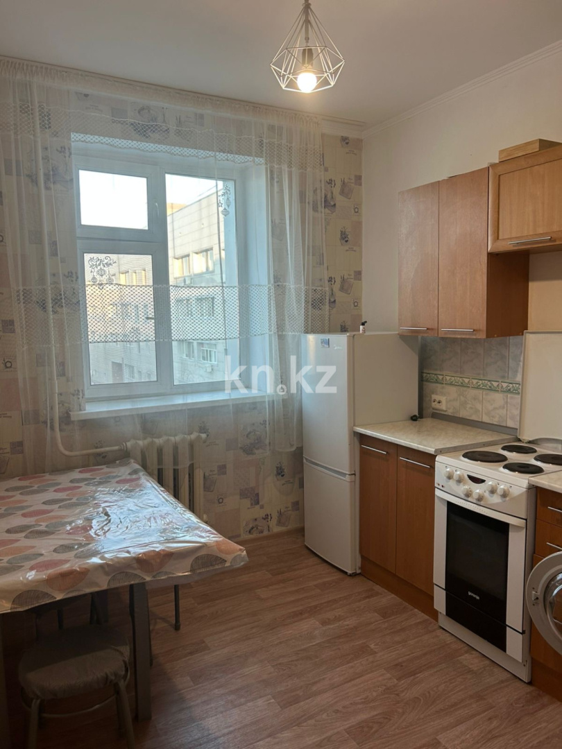 Аренда 1-комнатной квартиры, 40 м², ул. Байсеитовой, дом  8 - ул. Конституции - Аренда  однокомнатных квартир помесячно в Астане фото 1 из 4