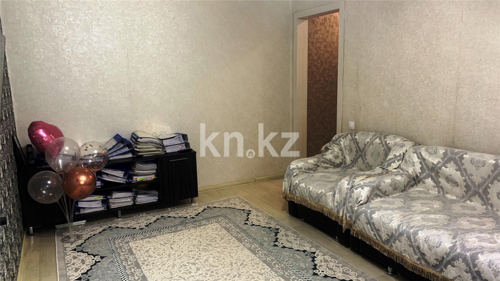 Продажа 3-комнатной квартиры, 57 м², ул. Комиссарова - Продажа квартир в Караганде фото 2 из 17