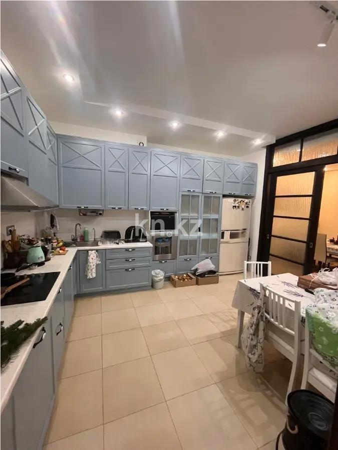 Продажа 4-комнатной квартиры, 208 м² - Продажа  четырехкомнатных квартир в новостройках Алматы фото 3 из 4