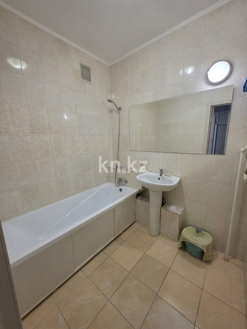 Аренда 3-комнатной квартиры, 55 м² - Аренда трехкомнатных квартир помесячно в Алматы фото 11 из 13