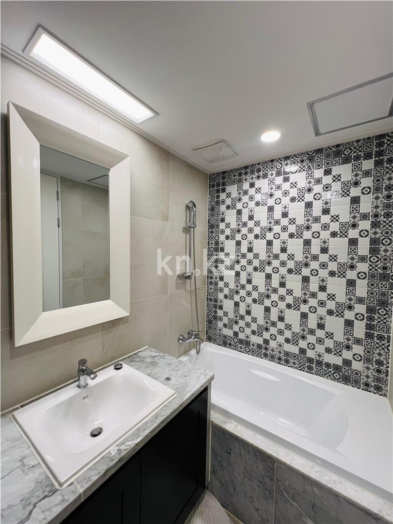 Продажа 2-комнатной квартиры, 75.5 м², ул. Калдаякова в Астане - фото 8