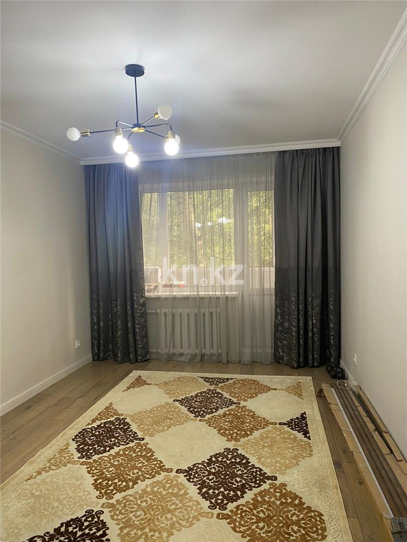 Продажа 5-комнатной квартиры, 100 м², 6-й мкр. - Продажа квартир в Казахстане фото 12 из 18