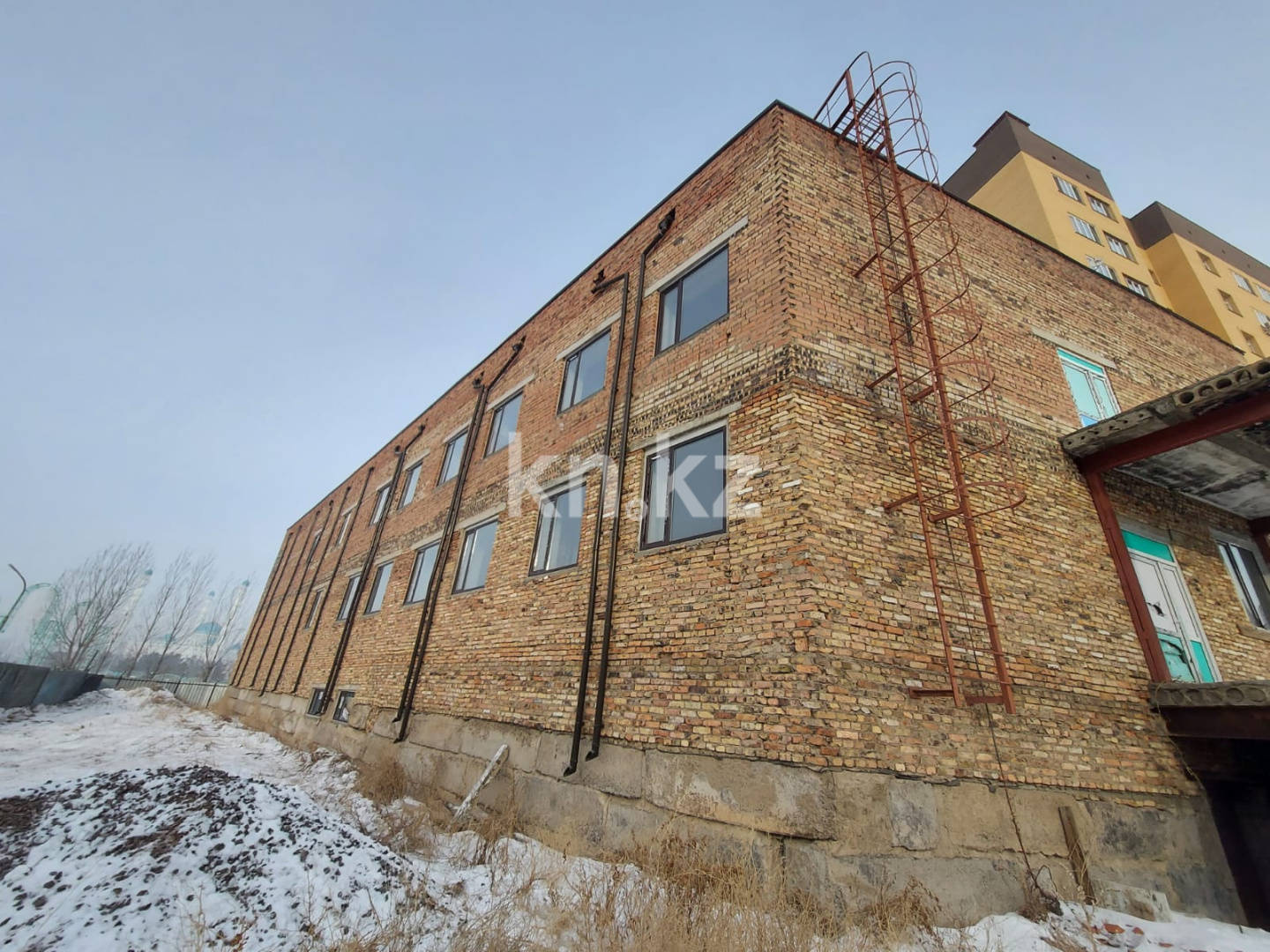 Продажа , 2198.7 м², пр. Шахтеров - Продажа зданий в Караганде фото 3 из 19