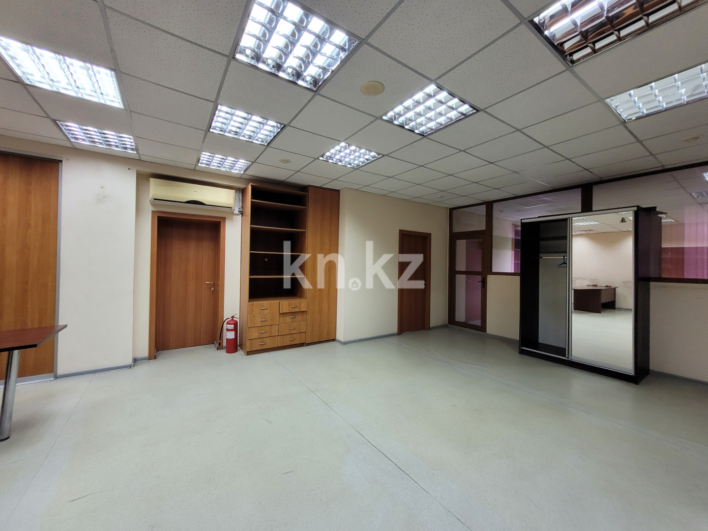Аренда , ул. Ержанова - Аренда офисных и торговых помещений в Караганде фото 6 из 21