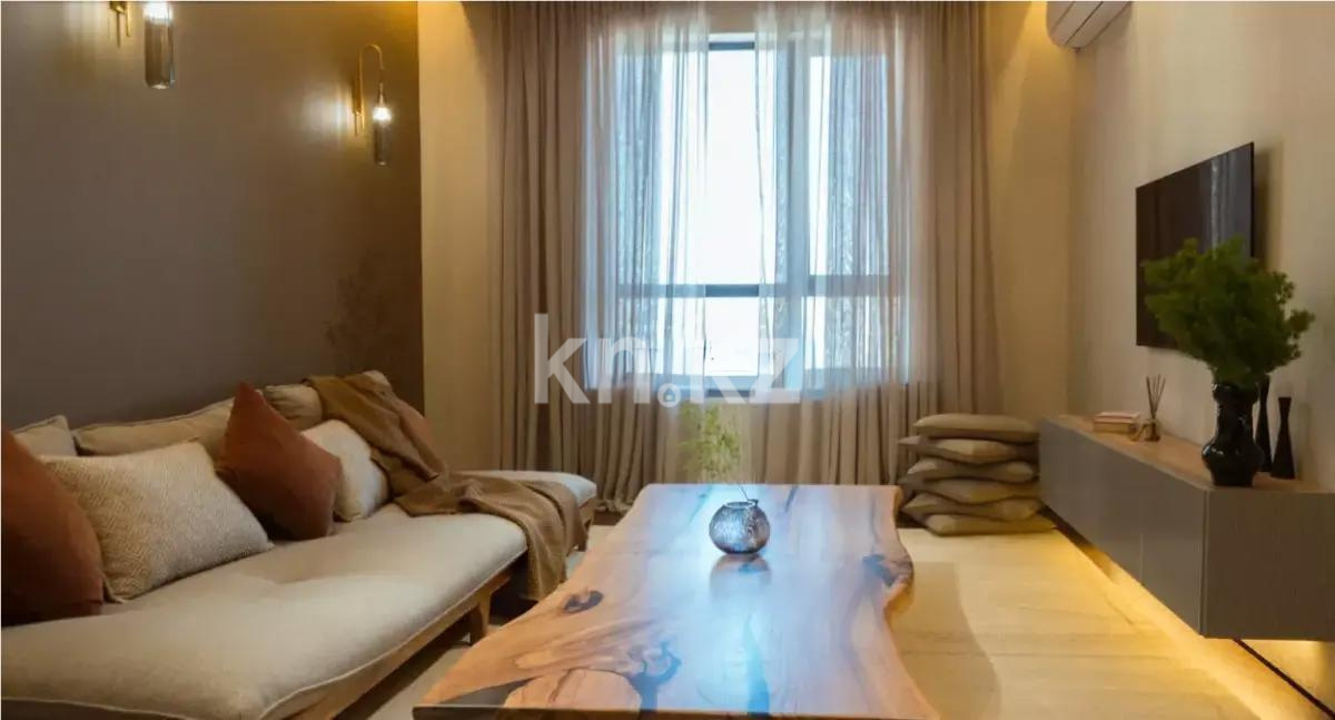 Продажа 3-комнатной квартиры, 90 м², ул. Навои, дом  208 - Продажа  двухкомнатных, трехкомнатных квартир в Алматы фото 1 из 5