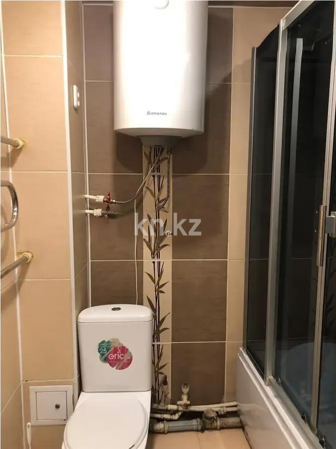 Продажа 4-комнатной квартиры, 76 м², 2 кв-л, дом  26 - Продажа  четырехкомнатных квартир в Караганде без посредников фото 6 из 7