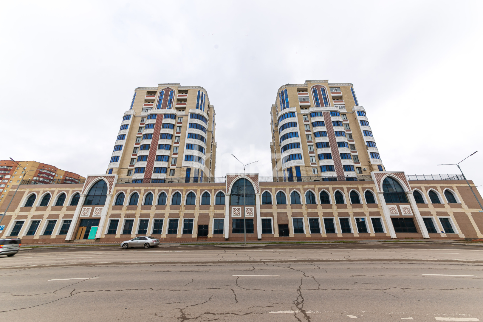 Продажа 2-комнатной квартиры, 77 м², ул. Байтурсынова, дом  29б в Астане - фото 9