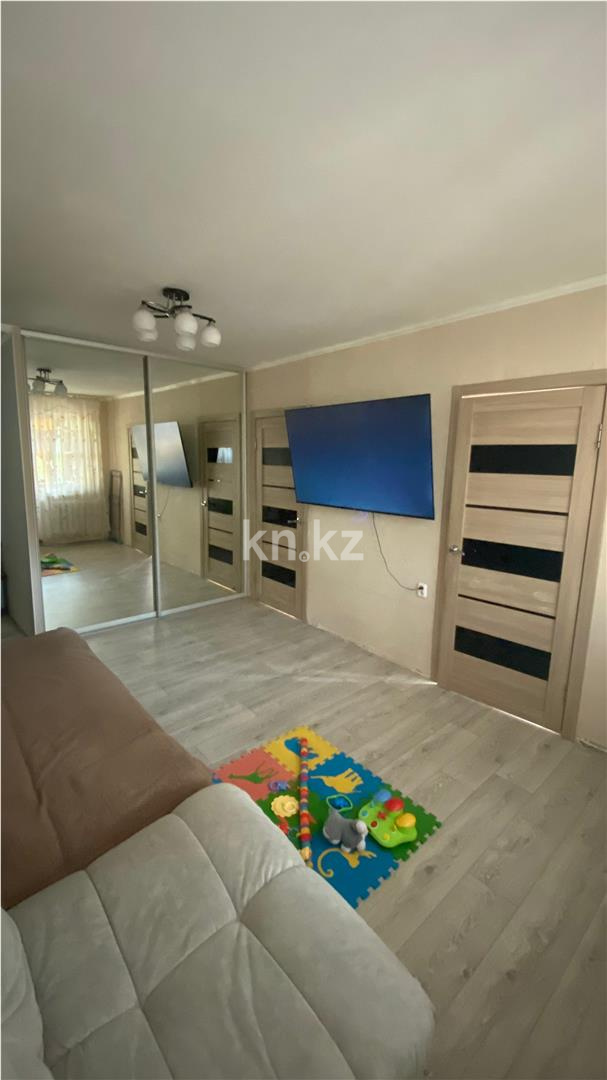 Продажа 3-комнатной квартиры, 48 м², пр. Строителей - Продажа  трехкомнатных квартир в Темиртау фото 1 из 8