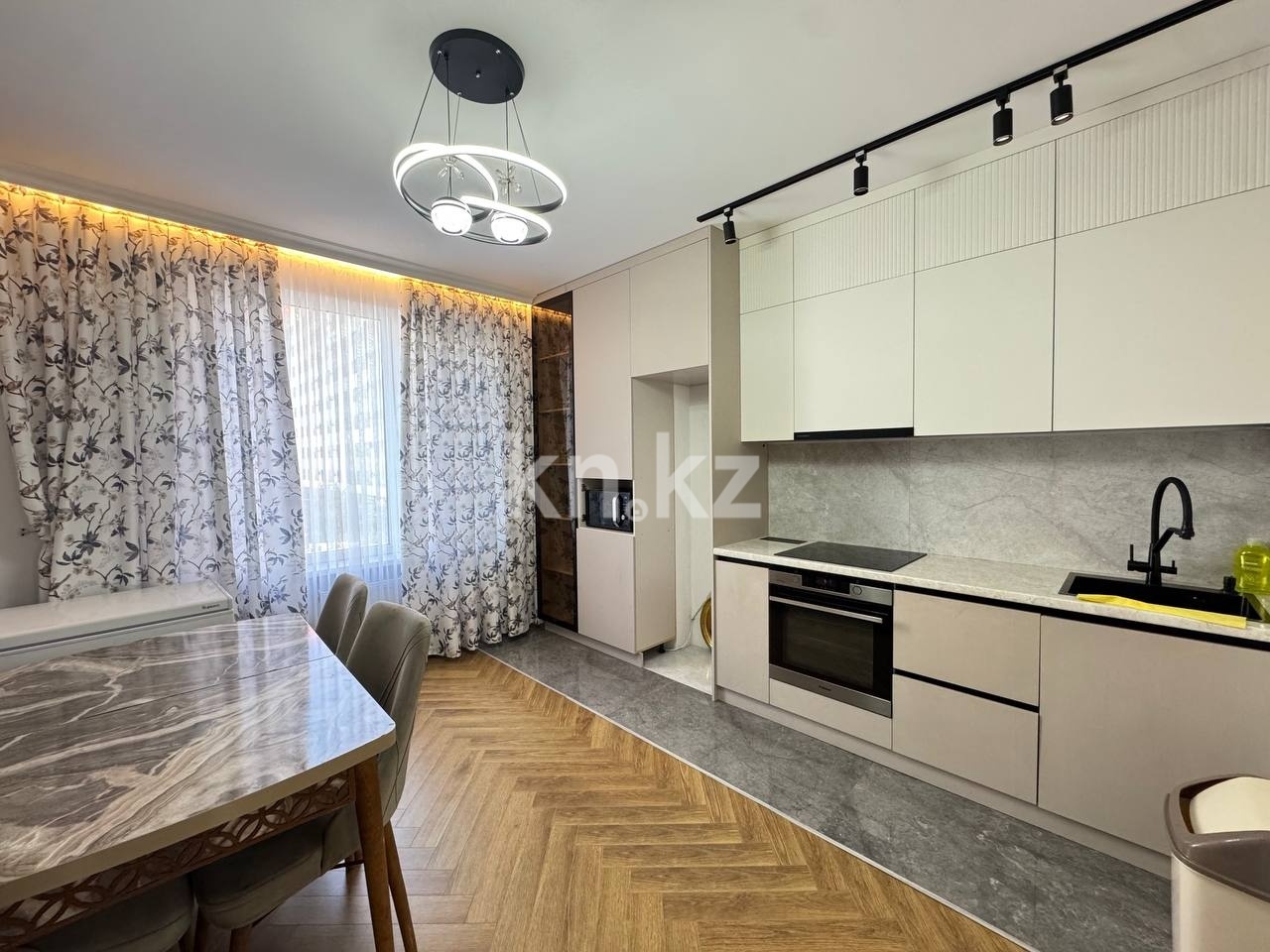 Продажа 3-комнатной квартиры, 90 м² в Астане - фото 12