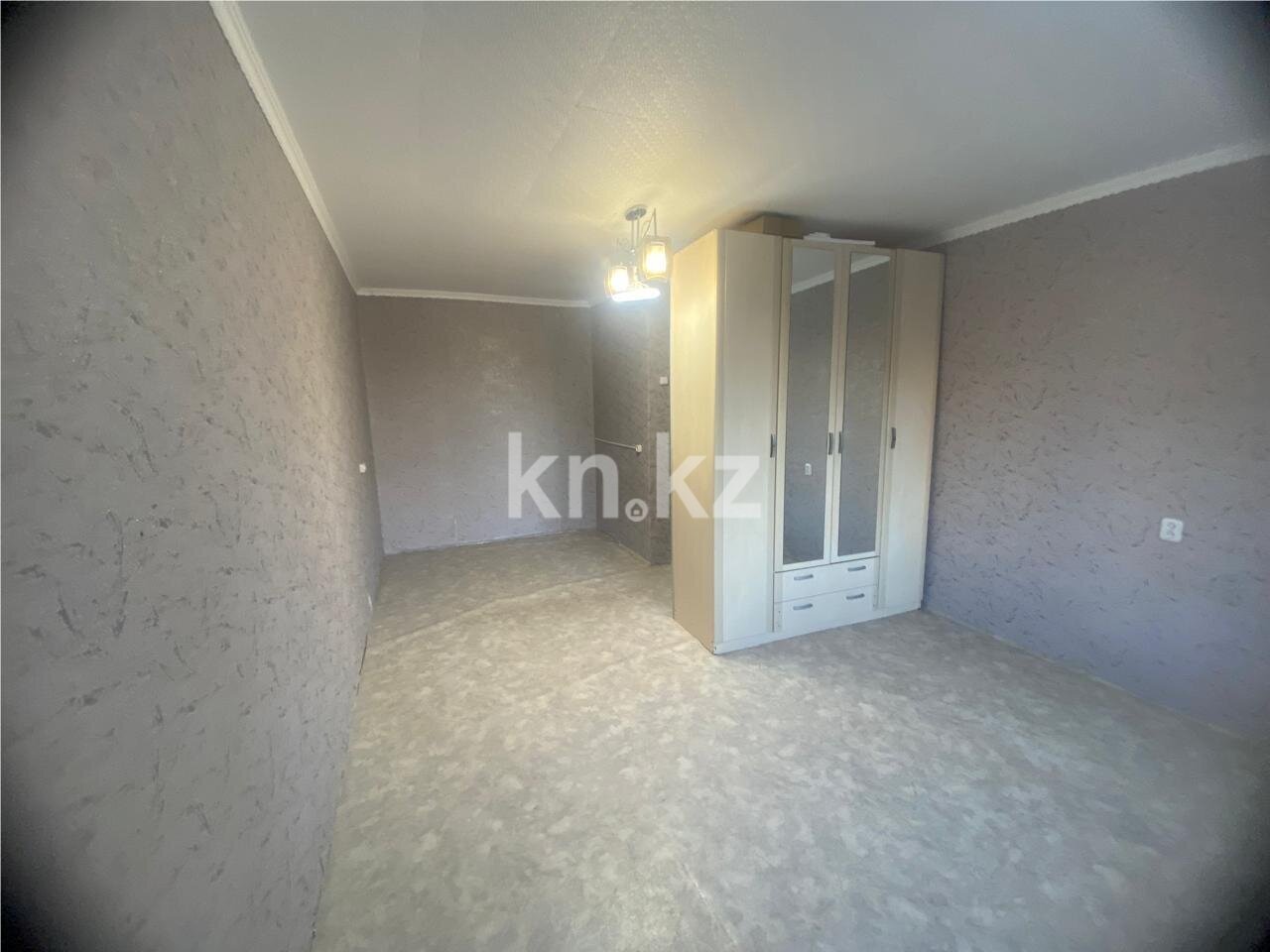 Продажа 1-комнатной квартиры, 37 м² в Караганде