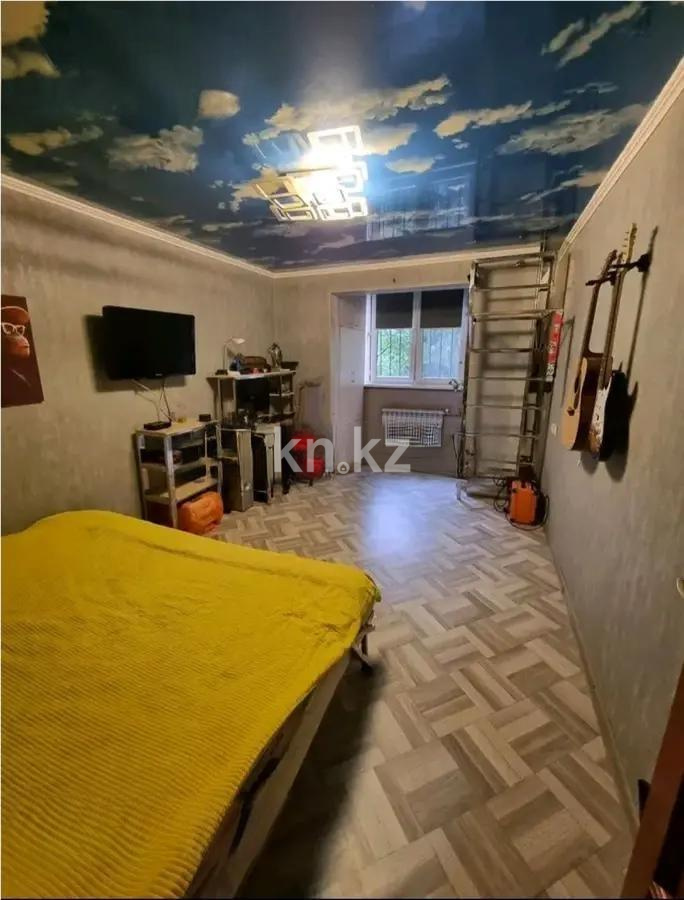 Продажа 3-комнатной квартиры, 68 м², мкр-н Тастак-1, дом  24 в Алматы - фото 3