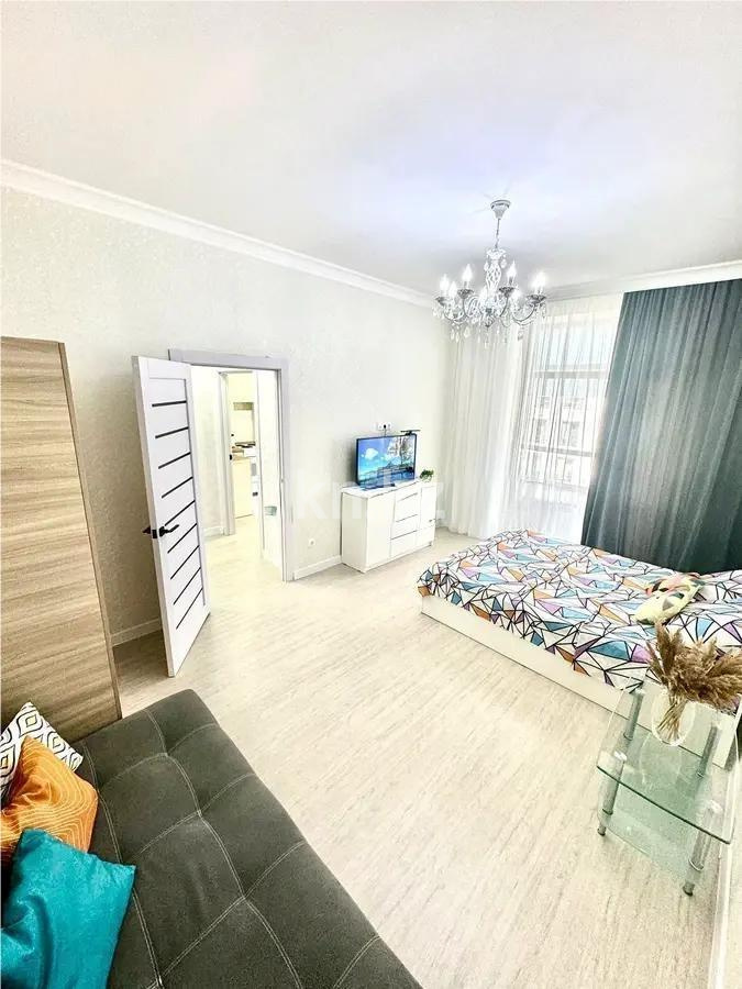 Продажа 1-комнатной квартиры, 38 м², пр. Туран, дом  46Б - Продажа квартир в Астане фото 1 из 4