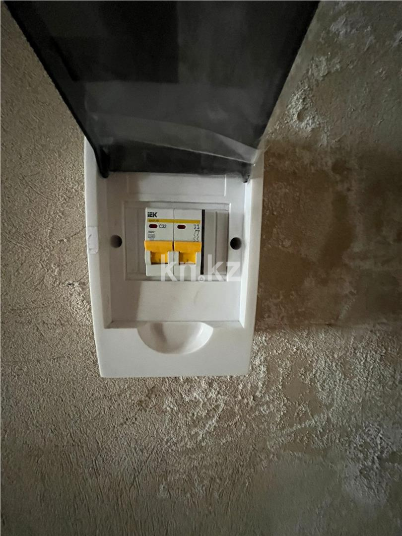 Продажа 3-комнатной квартиры, 94 м², ул. Университетская в Караганде - фото 11