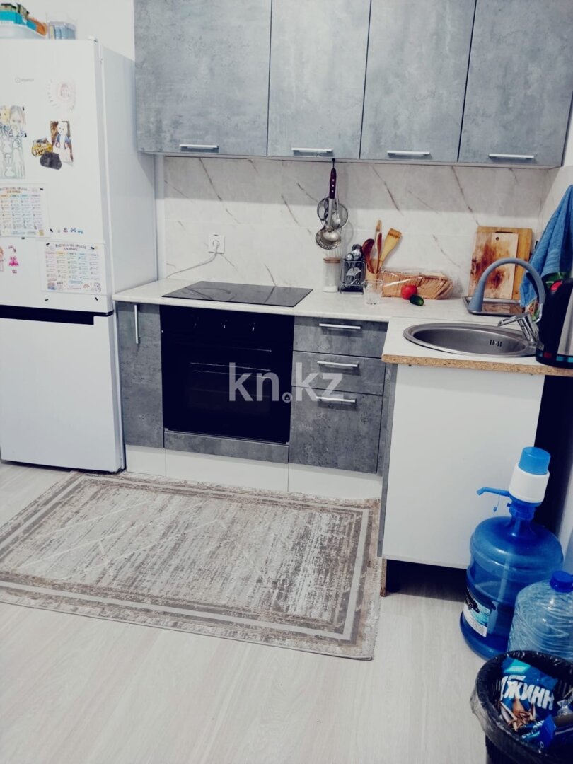Аренда 2-комнатной квартиры, 62 м² в Астане
