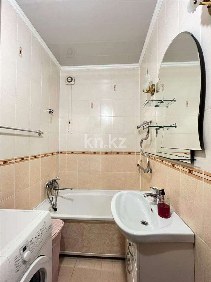 Продажа 3-комнатной квартиры, 90 м², ул. Алалыкина в Караганде - фото 15