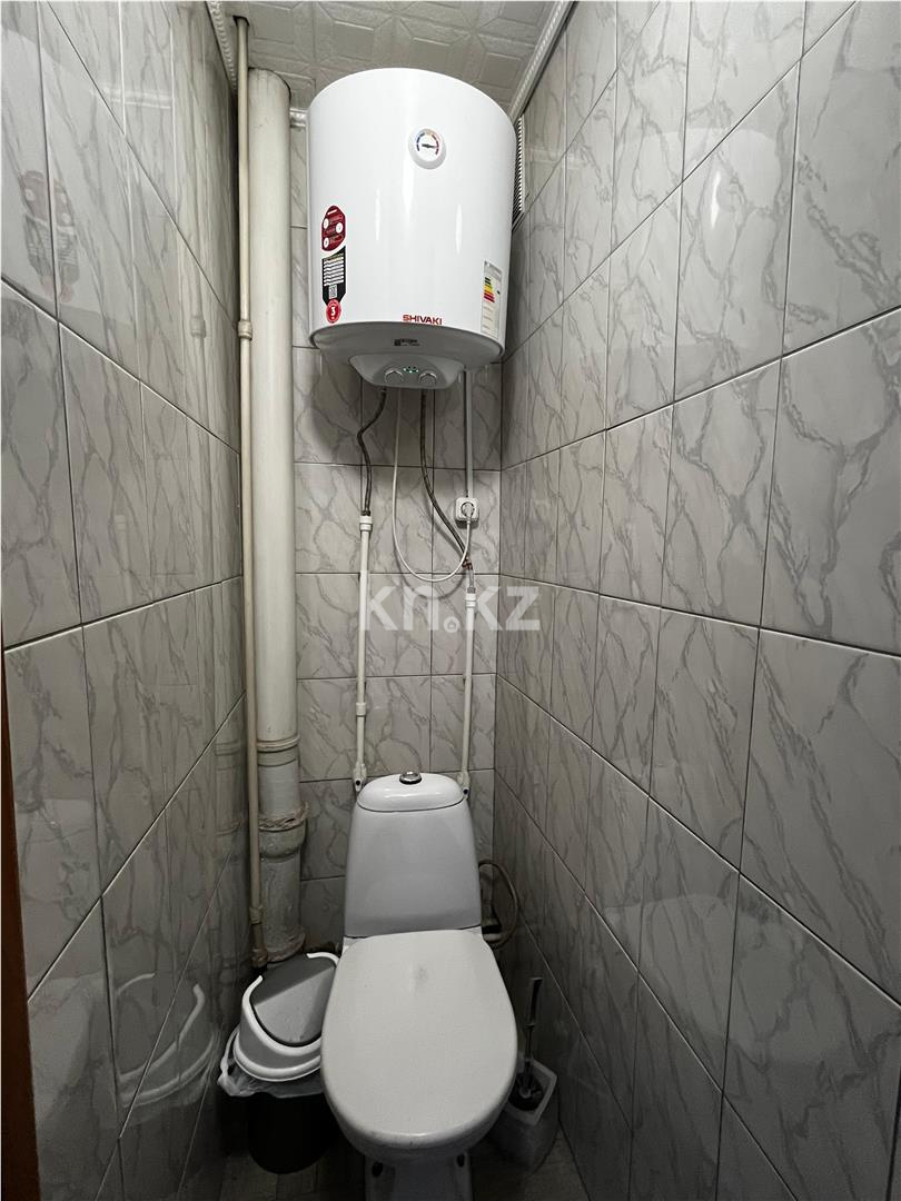 Продажа 4-комнатной квартиры, 80 м², мкр-н 16 - Продажа  четырехкомнатных квартир в Караганде фото 12 из 16