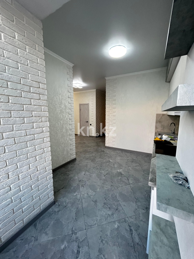 Продажа 2-комнатной квартиры, 42 м², ул. Ашимова, дом  21 в Караганде - фото 5