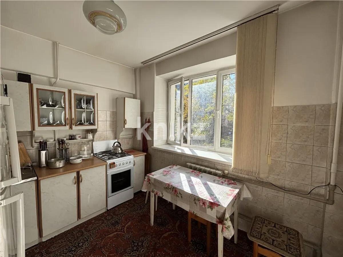Продажа 3-комнатной квартиры, 65.4 м² в Алматы - фото 4