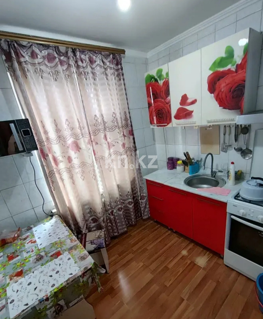 Аренда 3-комнатной квартиры посуточно, 68 м², ул. Радостовца, дом  271 - ул. Байкадамова - Аренда квартир помесячно в Казахстане фото 1 из 5