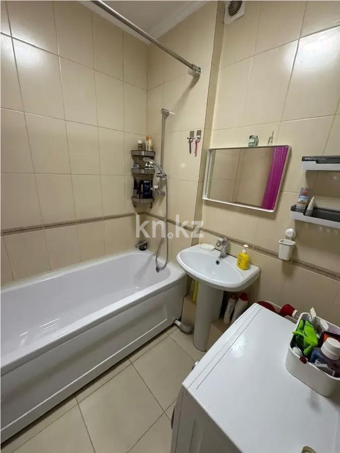 Продажа 2-комнатной квартиры, 50 м², мкр-н 9, дом  52 - Продажа  двухкомнатных квартир в Алматы без посредников с фото фото 2 из 4