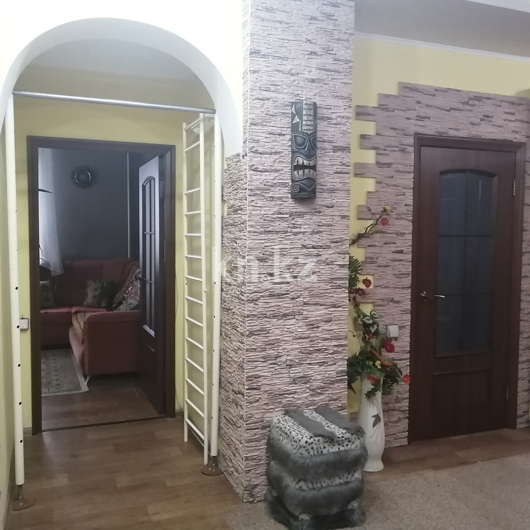 Продажа 3-комнатной квартиры, 86 м² - Продажа жилой и коммерческой недвижимости в Усть-Каменогорске фото 20 из 26