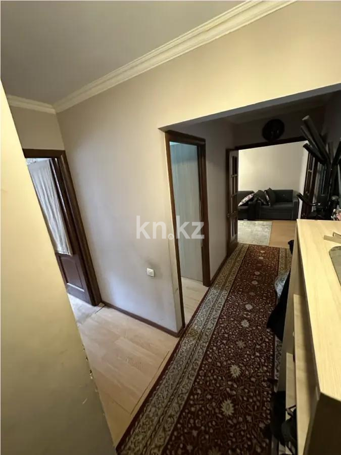 Продажа 3-комнатной квартиры, 60 м², мкр-н Аксай-2, дом  22 в Алматы - фото 3