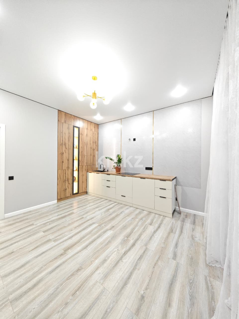 Продажа 2-комнатной квартиры, 61 м², ул. Университетская, дом  18 - Продажа  двухкомнатных квартир в Караганде фото 5 из 19