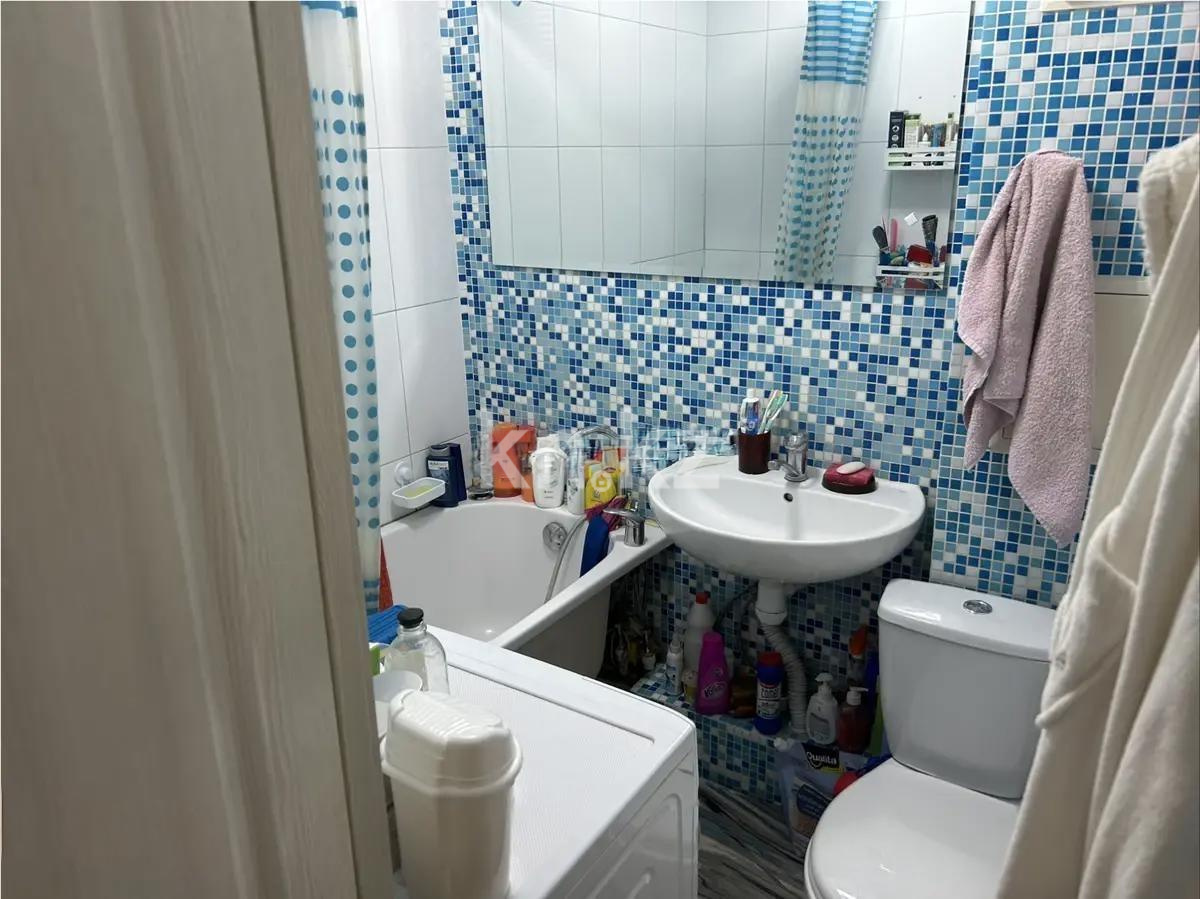 Продажа 3-комнатной квартиры, 59 м², 6 мкр., дом  39 - Продажа квартир в Казахстане фото 5 из 6