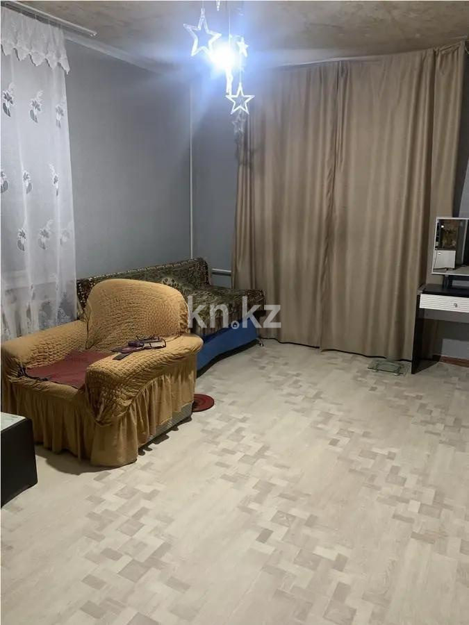 Продажа 3-комнатной квартиры, 60 м², ул. Жамбыла, дом  175 - Продажа  трехкомнатных квартир в Караганде с фото фото 1 из 5