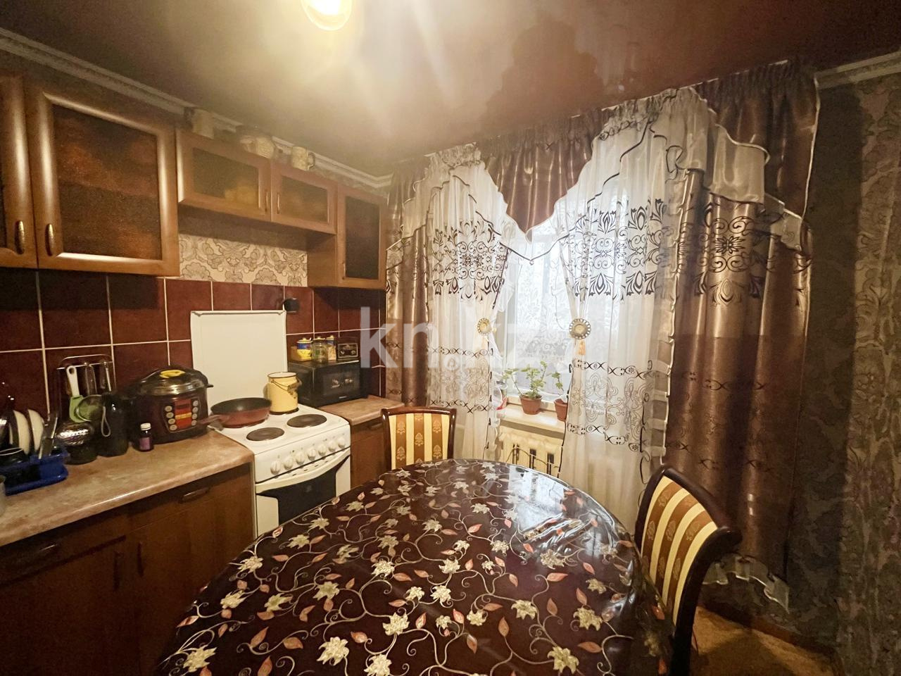 Продажа 2-комнатной квартиры, 47 м², мкр-н Мамраева (Восток-5), дом  15 - Продажа квартир в Караганде фото 6 из 12