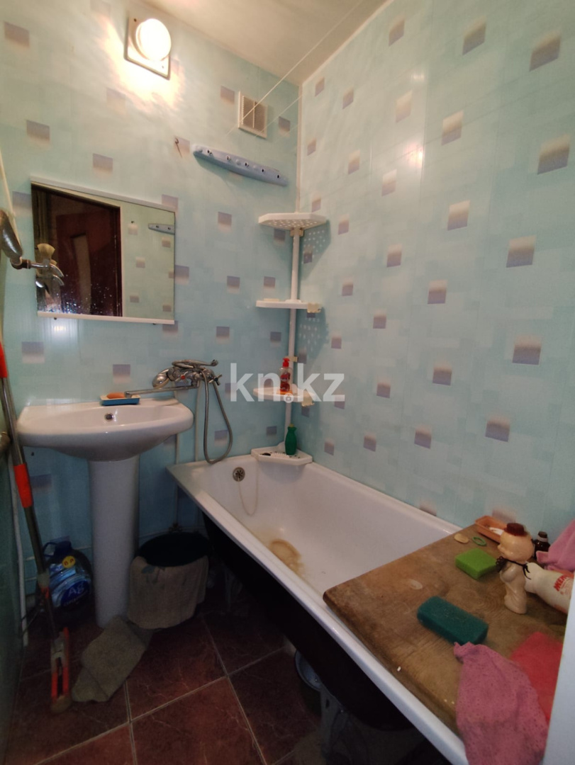 Продажа 3-комнатной квартиры, 51.5 м², ул. Оракбаева, дом  35 - Продажа жилой и коммерческой недвижимости в Уральске фото 10 из 12