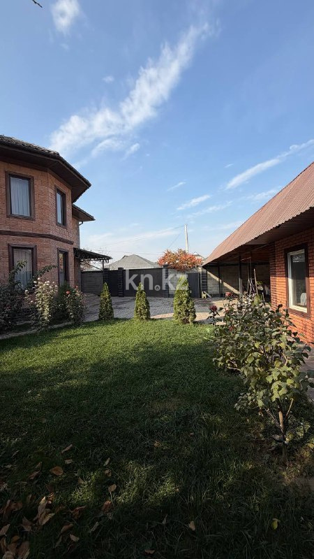 Продажа 5-комнатного дома, 340 м², ул. Айбасова, дом  3 - Продажа домов, коттеджей в Алматы с фото фото 1 из 34